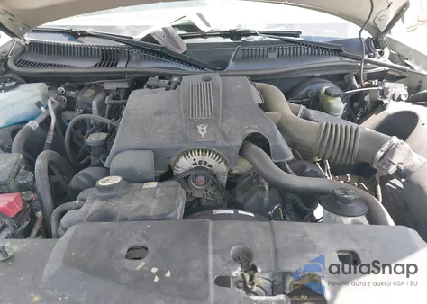 2003 Lincoln Town Car Signature z USA, uszkodzony, nr VIN 1LNHM82W13Y650707